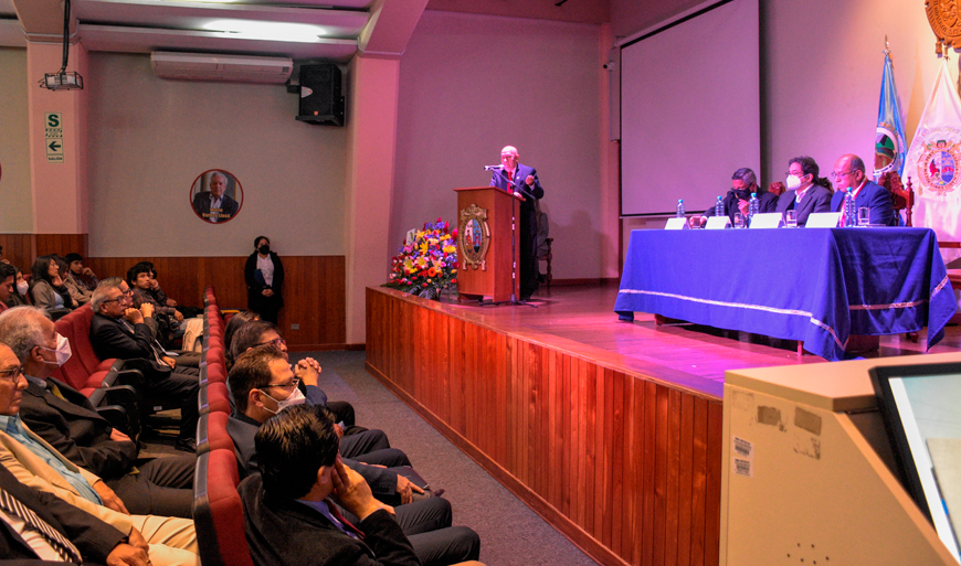 Ciencias Administrativas celebra su 62.° aniversario con una mirada internacional