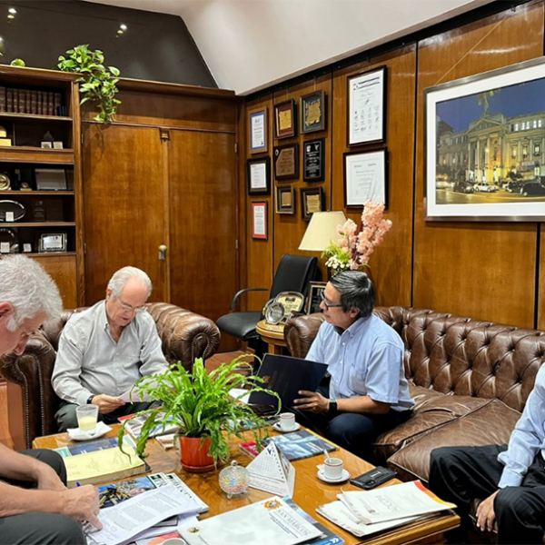 FCA realizará programas de posgrado con la Universidad de Buenos Aires
