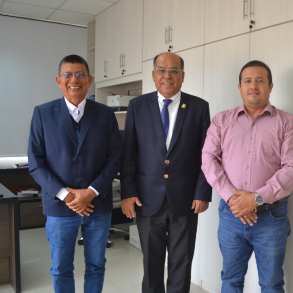 Decano de Ciencias Económicas y de Negocios de la Universidad Nacional de la Amazonía visitó la FCA