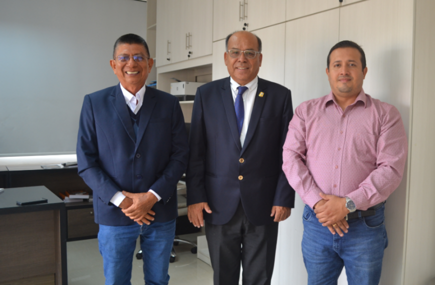 Decano de Ciencias Económicas y de Negocios de la Universidad Nacional de la Amazonía visitó la FCA