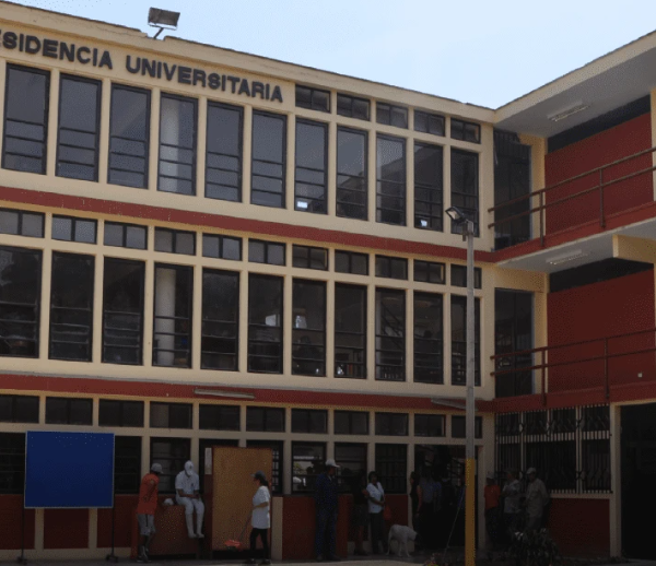 Renovación de beca de vivienda