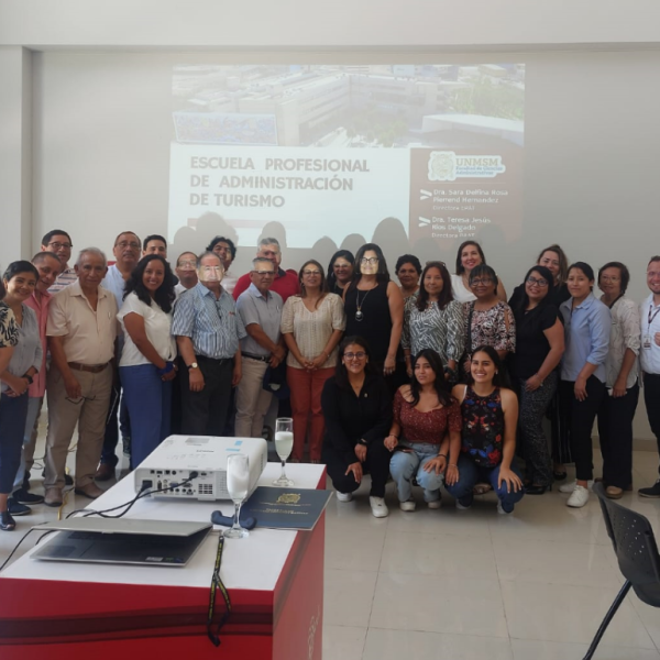 Avances hacia la Acreditación: Jornada Académica de la Escuela de Administración de Turismo