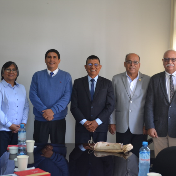 Ciencias Administrativas recibe a directivos de la UNAP para intercambio en acreditación académica