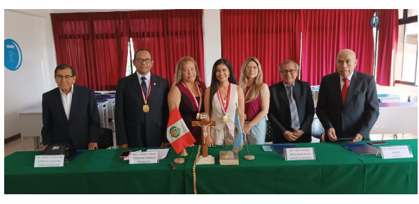 Felicitaciones a la flamante licenciada en administración María Fernanda Agurto Chinchay