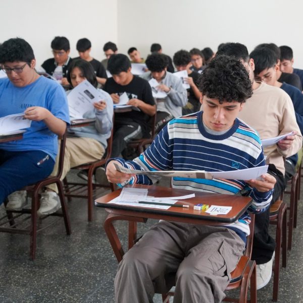 Éxito en las postulaciones a las nuevas carreras y sedes de la FCA para el ingreso 2025