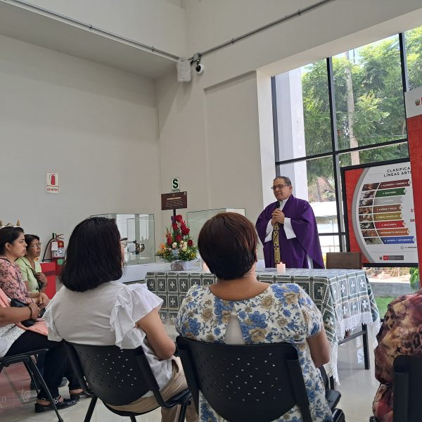 Con emotiva misa se conmemoró el primer año del sensible fallecimiento del Dr. Mauro Granados Maguiño