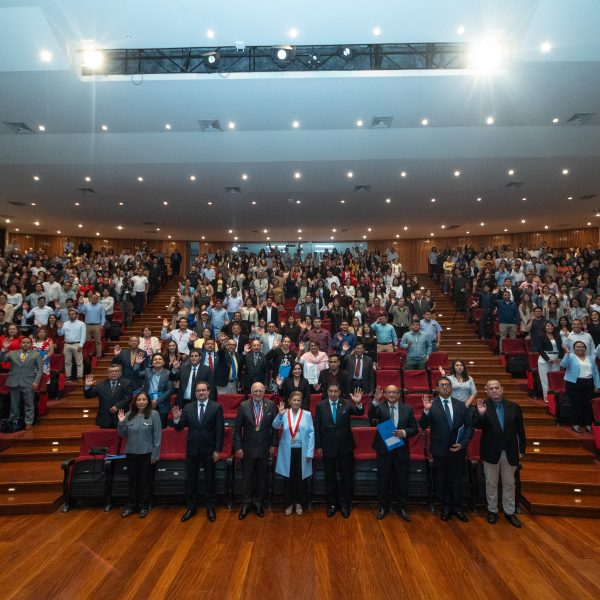 La FCA inaugura el año académico 2025-I del Posgrado con mensaje de compromiso y excelencia