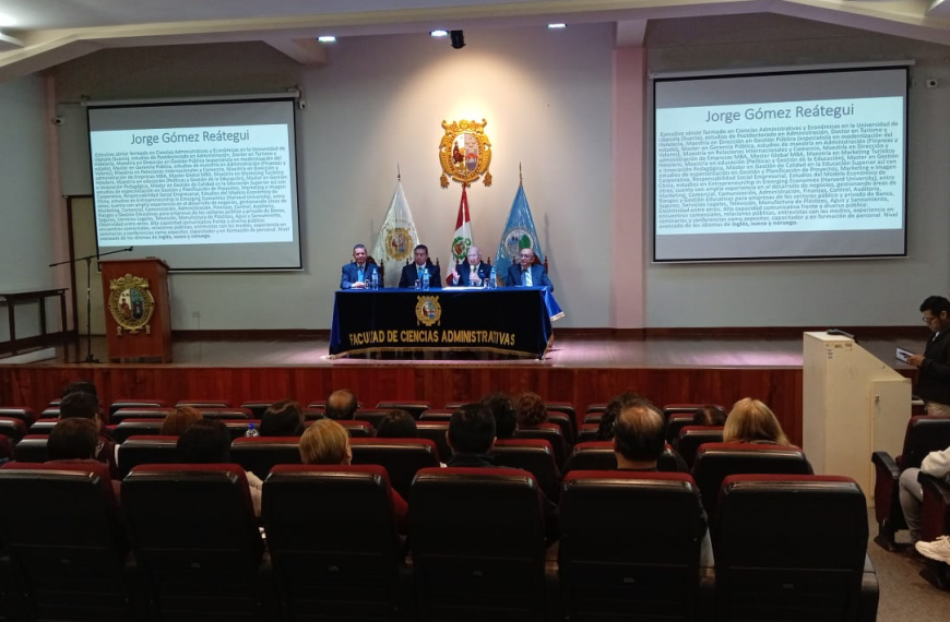 Taller de capacitación en liderazgo y calidad de servicio fortalece atención en la FCA