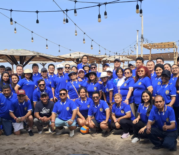 Trabajadores administrativos de la FCA celebraron el Día del Trabajo junto al decano Dr. Enrique Bedoya Sánchez