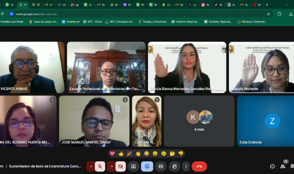 Nuevas licenciadas con mención honrosa