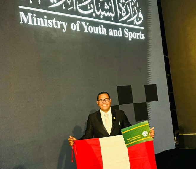 Egresado de Maestría en Gestión Pública de la FCA representó al Perú en Foro Internacional Nasser 2025 en Egipto
