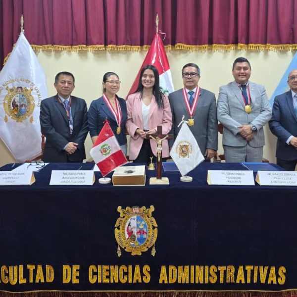 ¡QUÉ GRAN LOGRO! NUESTRA NUEVA LICENCIADA EN ADMINISTRACIÓN